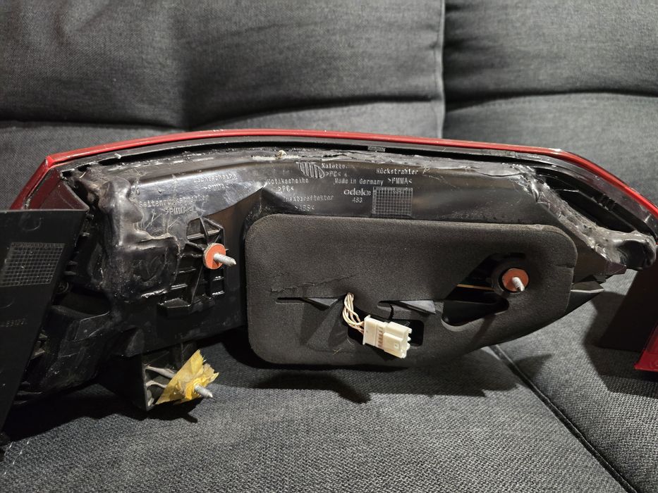 Mercedes W212 lampy tył lewa/ prawa sedan USA