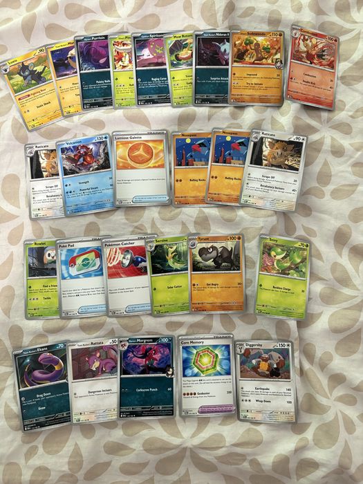Karty Pokemon okolo 365 sztuk