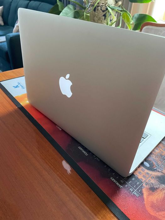 MacBook Air (13-calowy)
