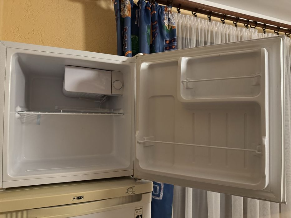 Lodówka z zamrażarka Ravanson LK50