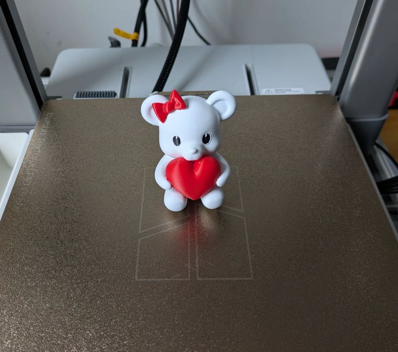 Ursinho Fofo com Coração para Presente