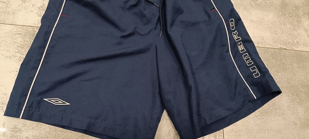 Spodenki sportowe Umbro nowe , rozmiar L
