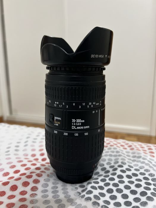 Objetiva Sigma 70-300mm f/4-5.6 DL Macro Super – Nikon