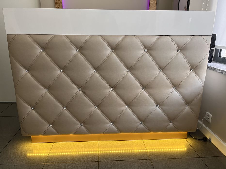 Balcão de Luxo com luzes Led