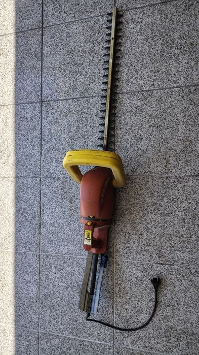 Corta sebes elétrico 60cm wolf
