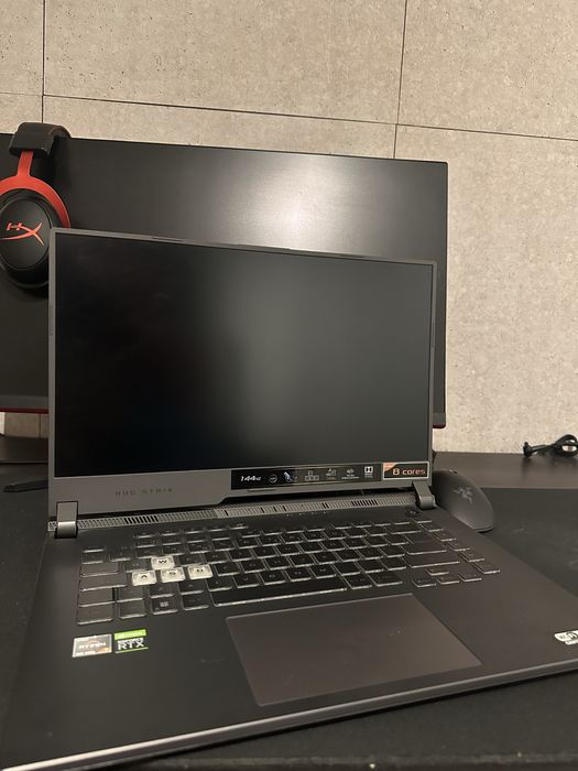 Portátil Gaming Asus Rog Strix G15