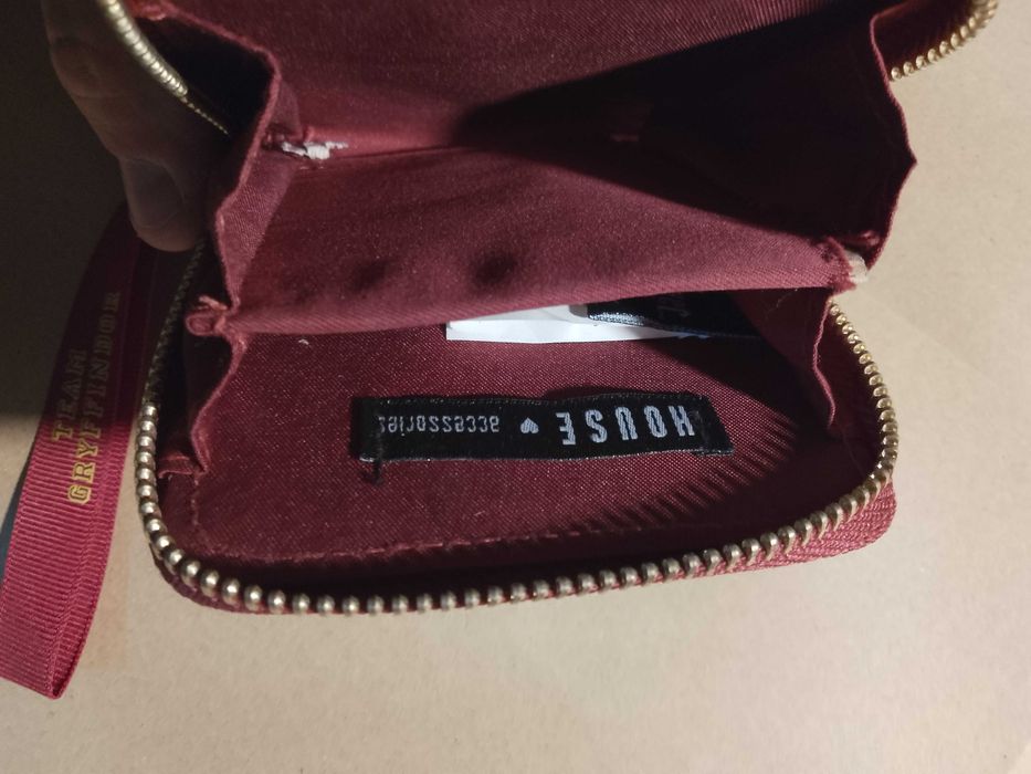 stary portfel harry potter gryffindor czerwony