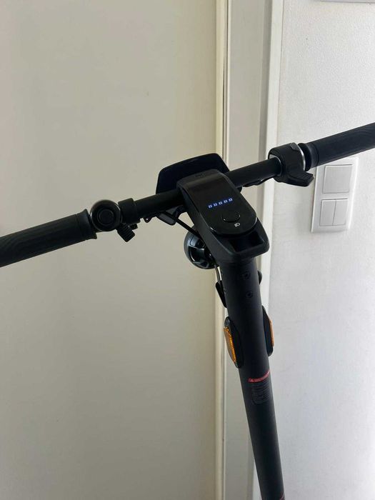 Trotinete Elétrica NIU KQi2 Pro 300W + Capacete + Corrente Lock – 350€