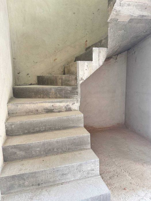 Продаж сучасного дуплексу з земельною ділянкою у Крихівцях