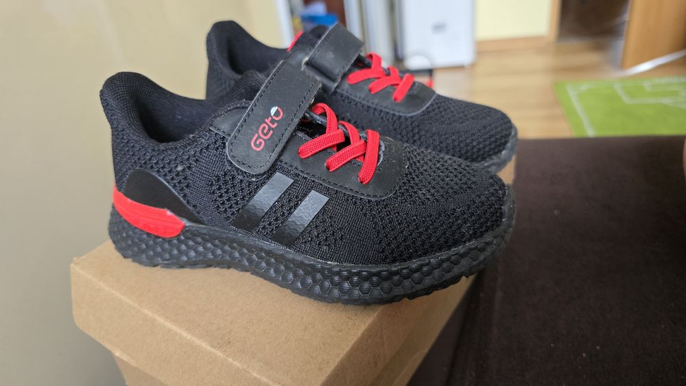 Buty polbuty, adidaski sportowe rozm. 31