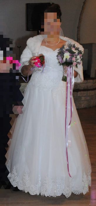 Suknia ślubna biała