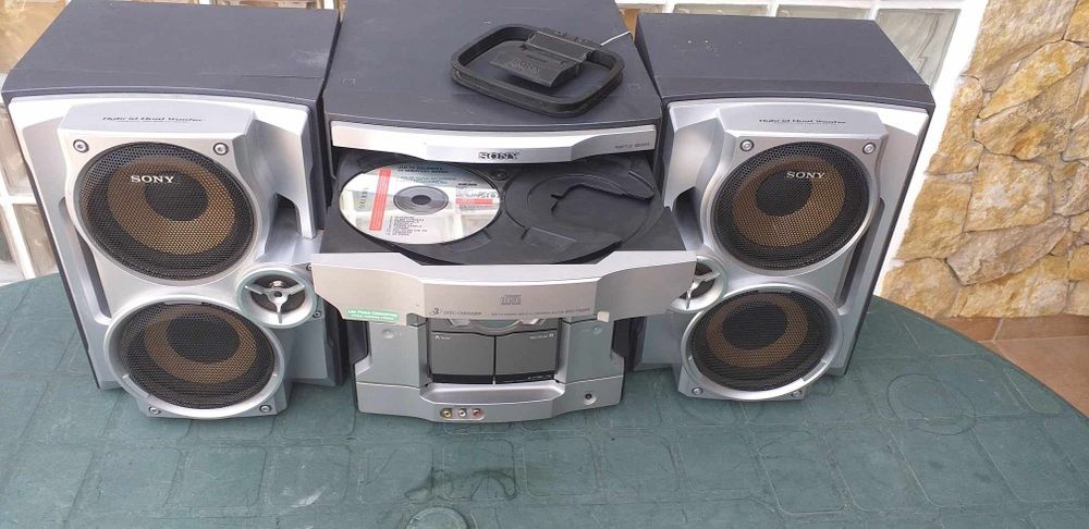 SONY Modelo SS HSD-RG220. Compact disc..