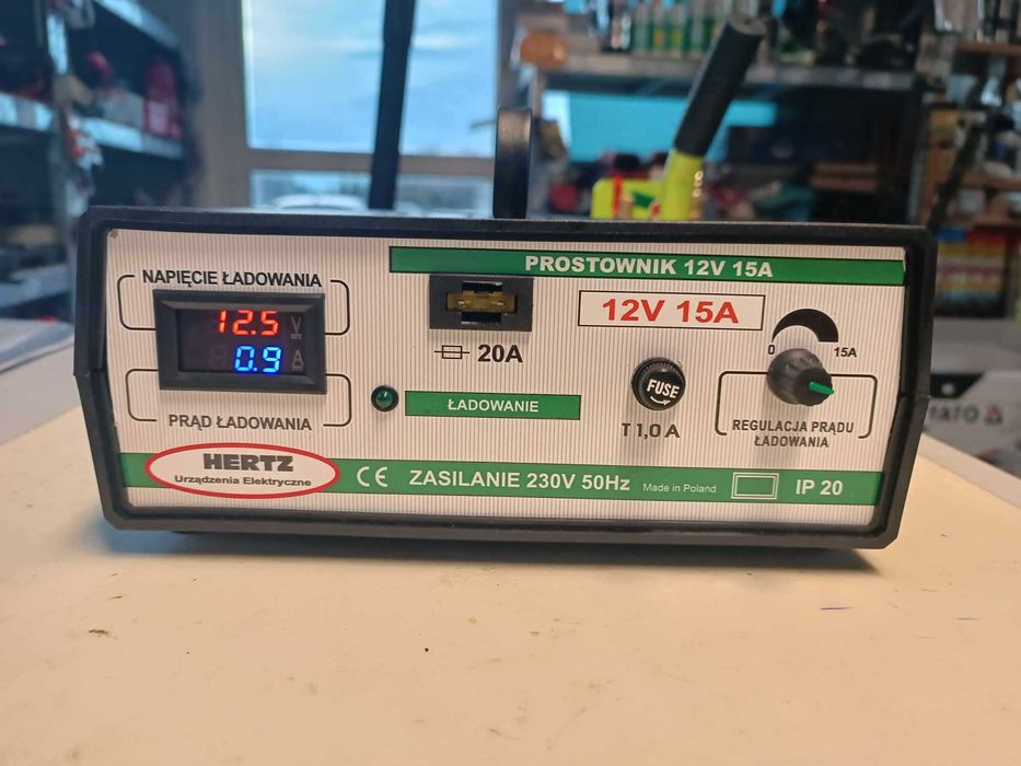 Prostownik Samochodowy HERTZ  12V 15A PRODUKT POLSKI SOLIDNY Ładowarka