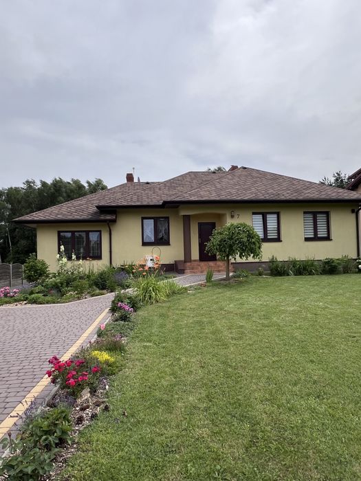 Dom parterowy w dobrej lokalizacji