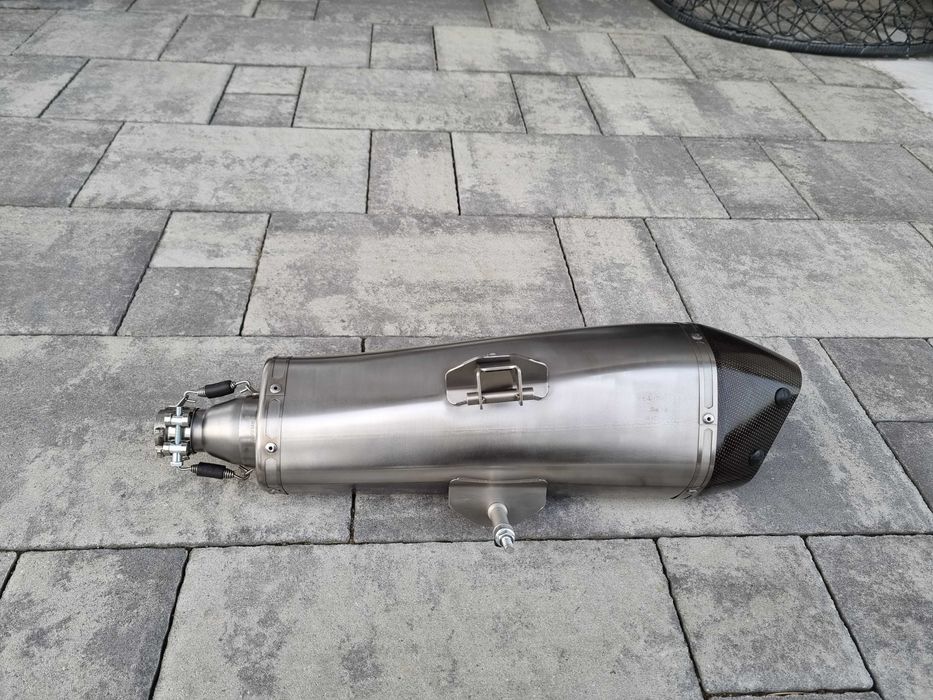 Piaggio MP3 Fuoco Beverly Nexus Satelis X Evo Tłumik Wydech Akrapovic