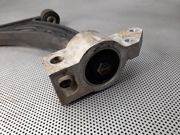 Braço de suspensão frente direito AUDI A3 (8P1)