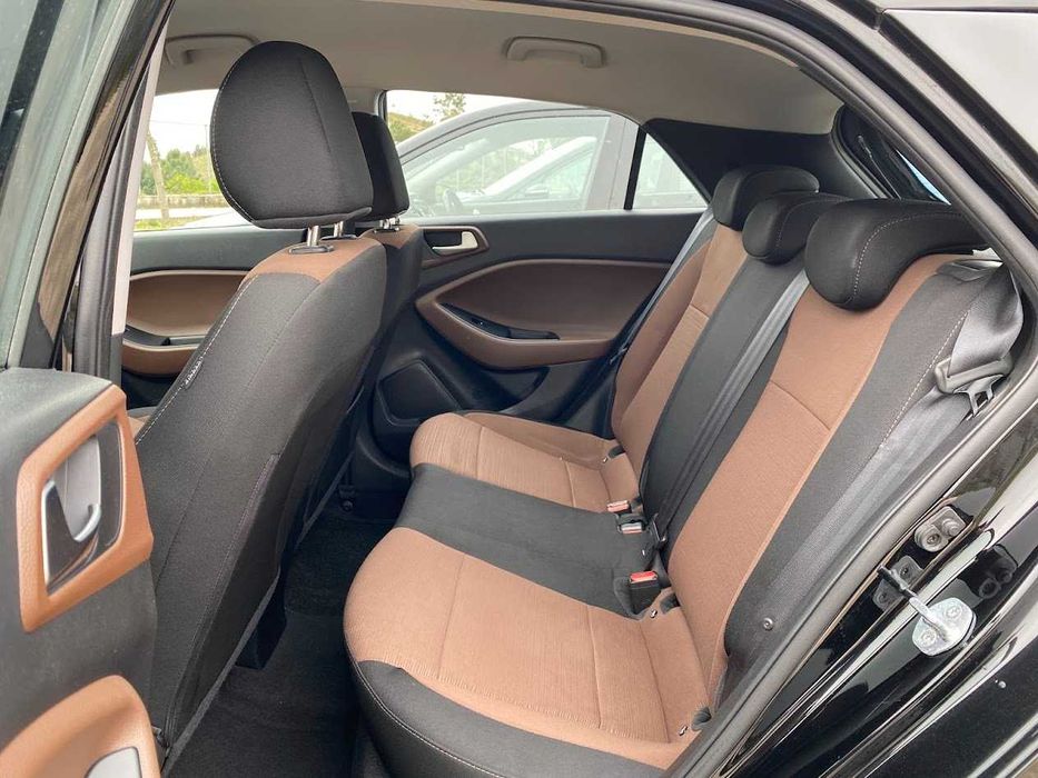 Hyundai  I20 1.1 CRDI (Diesel)