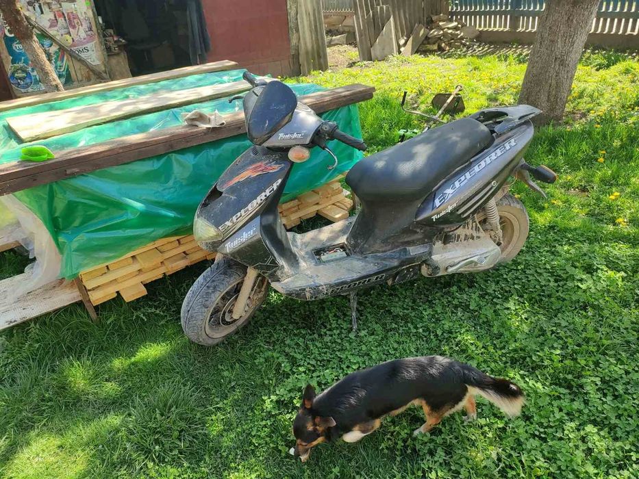 Продам скутер під відновлення