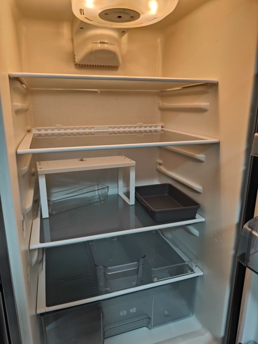Frigorífico Combinado Balay Inox No Frost – Display Digital – A funcionar