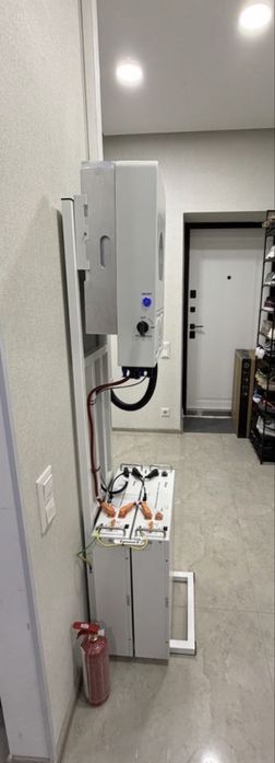 Стійка для інвентора Deye