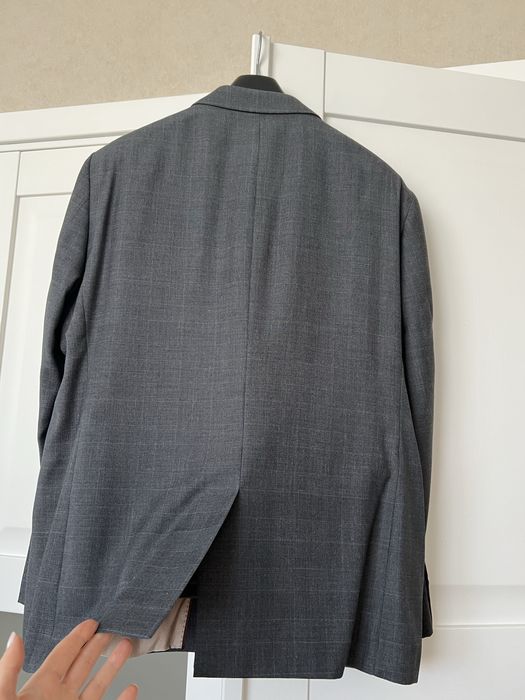 Чоловічий класичний костюм Arber