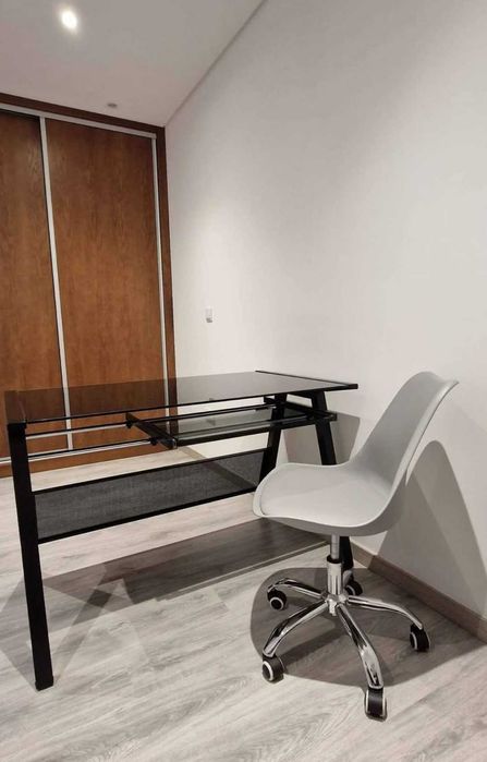 Secretaria + cadeira