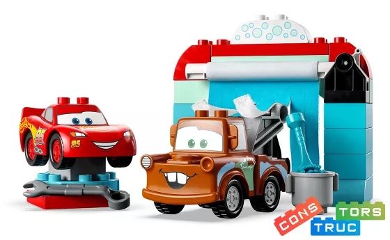 LEGO DUPLO Розваги Блискавки МакКвіна й Сирника на автомийці