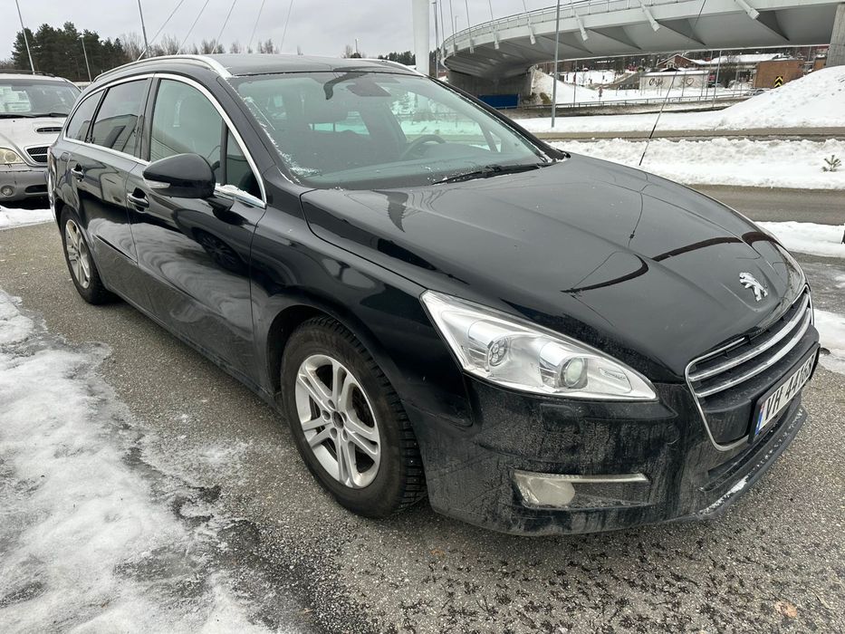 Peugeot 508 SW 2012
