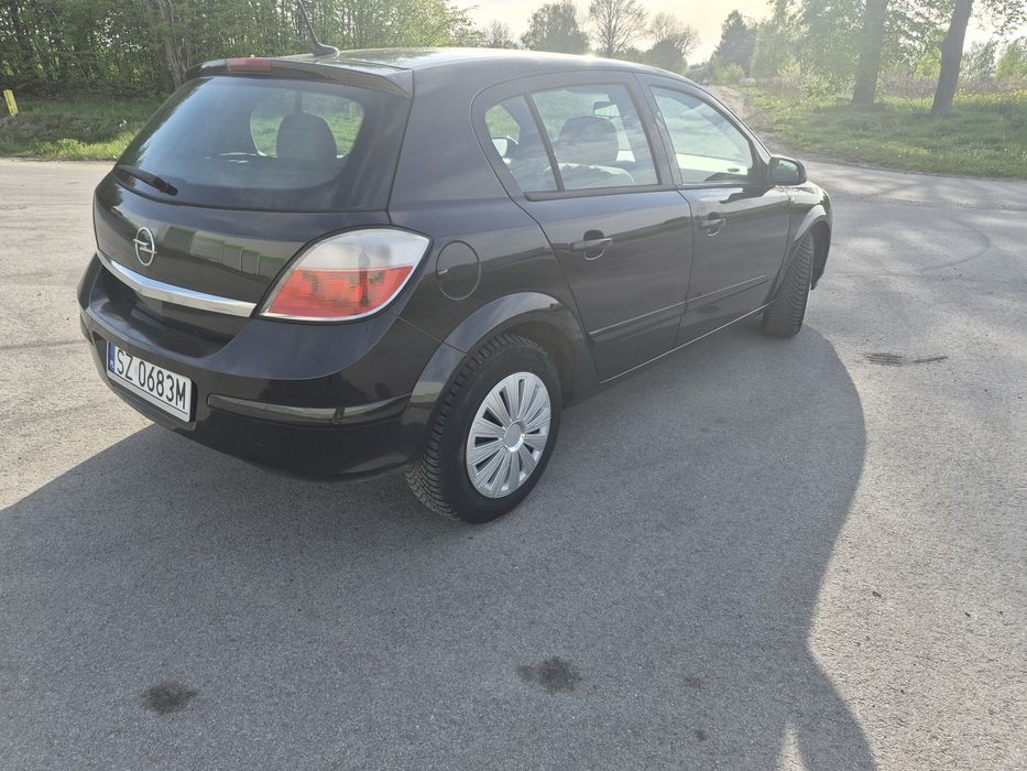 Opel astra h super stan