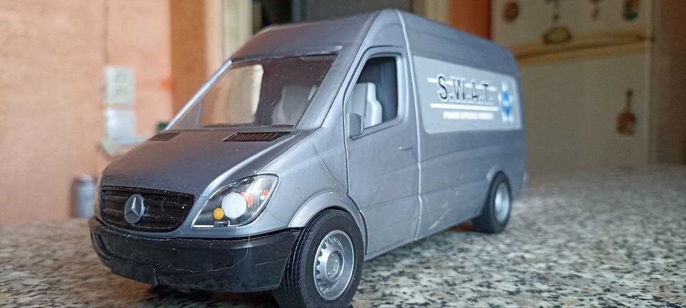 Модель "Mercedes-Benz Sprinter" большой масштаб 1:24 (28 см) серый металлик