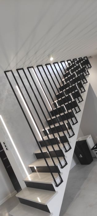 Balustrady wewnętrzne zewnetrzne