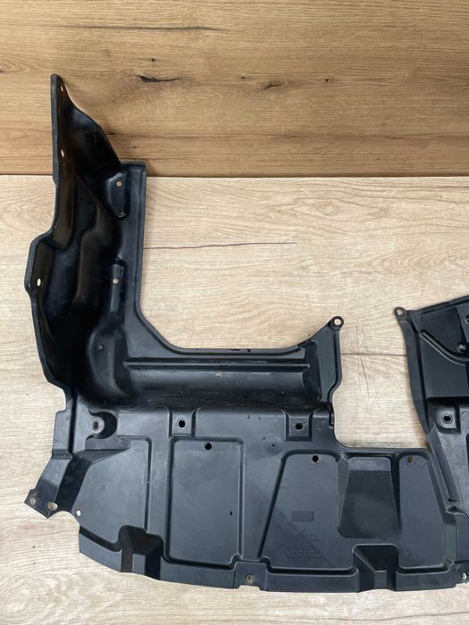 Płyta osłona dolna silnika Toyota Corolla E12 Kombi