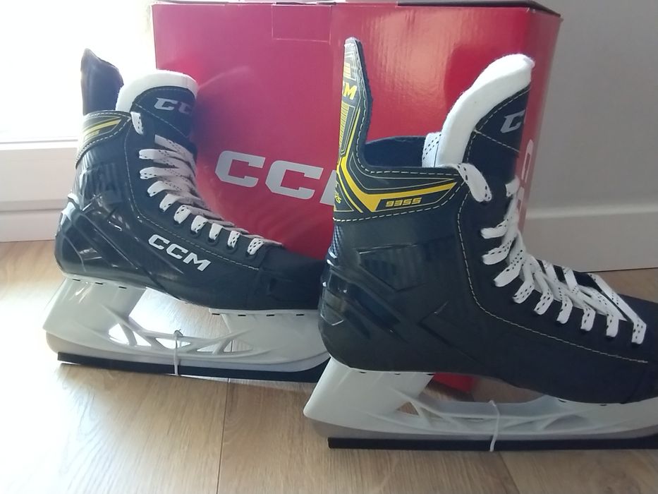Łyżwy CCM 9355 r.40,5 nowe tanio