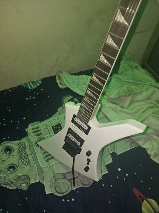 Guitarra Elétrica Jackson Kelly 24 Snow White