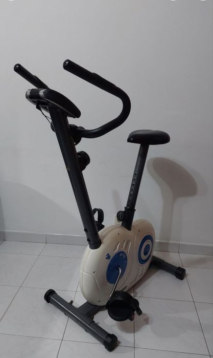 Bicicleta estática Newfit