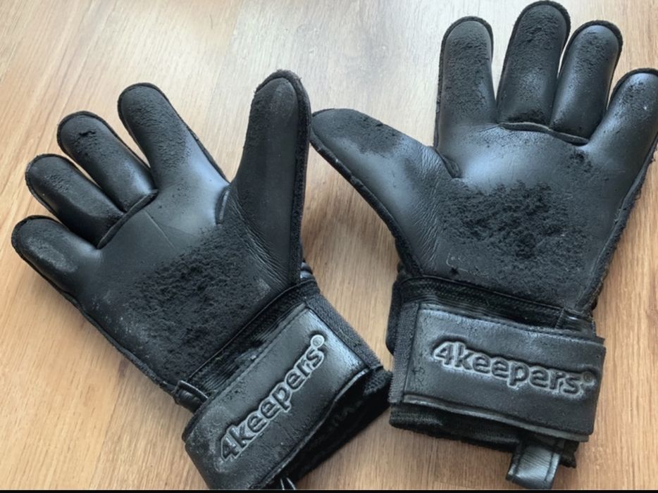 Rękawice sportowe bramkarskie czarne 4Keepers