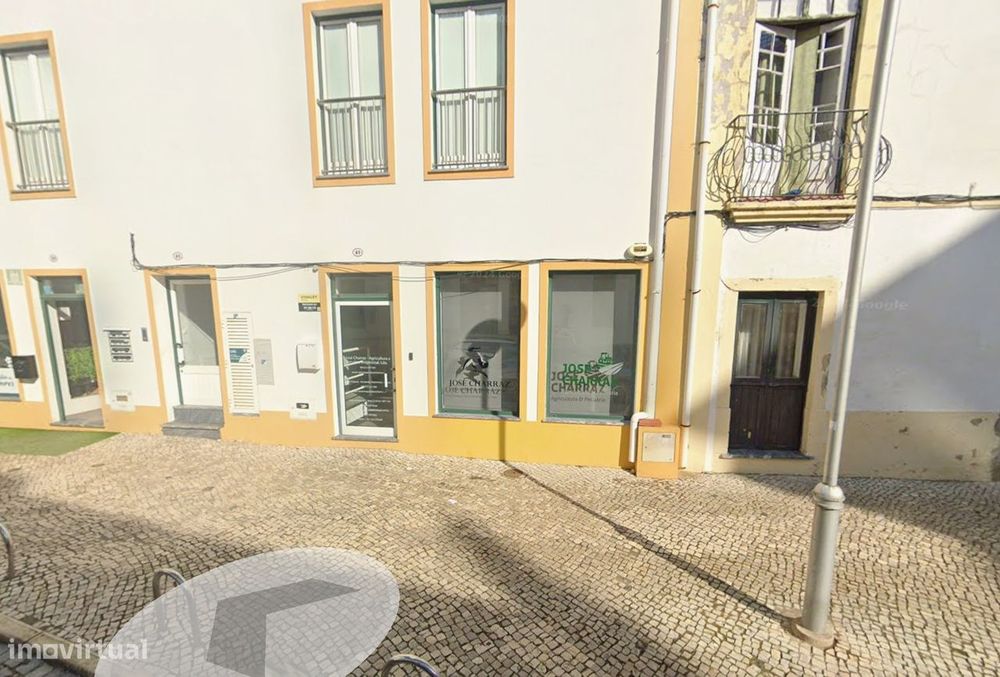 Loja Comercial para Venda – Rua do Canal, nº 41, Beja