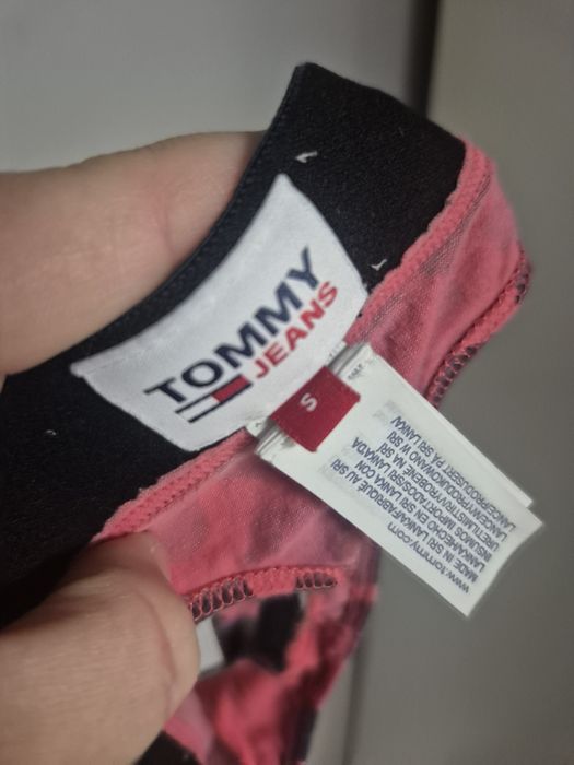 Komplet bielizny Tommy Jeans leopard – biustonosz M, stringi S, stan bdb