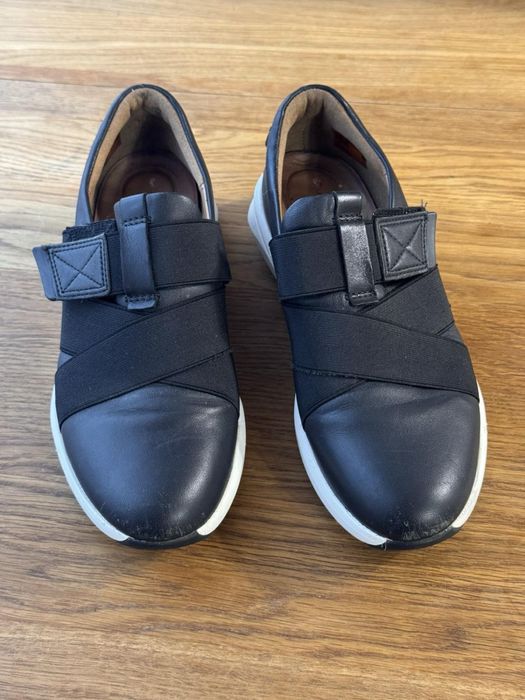 Кросівки шкіряні clarks 37р в гарному стані