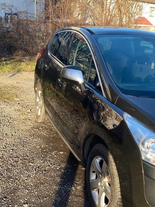 Продаю власне автомобіль Peugeot 3008    2009