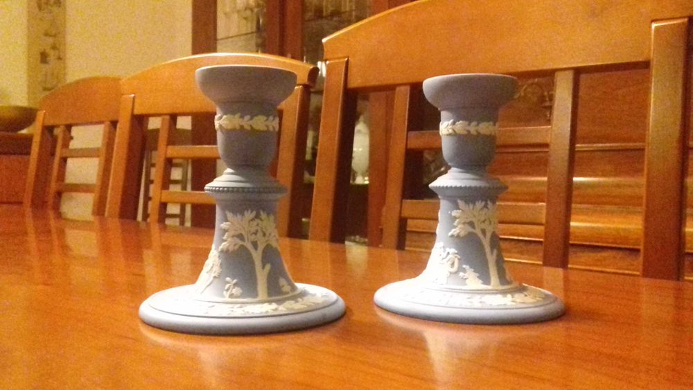 Castiçais em loiça Wedgwood