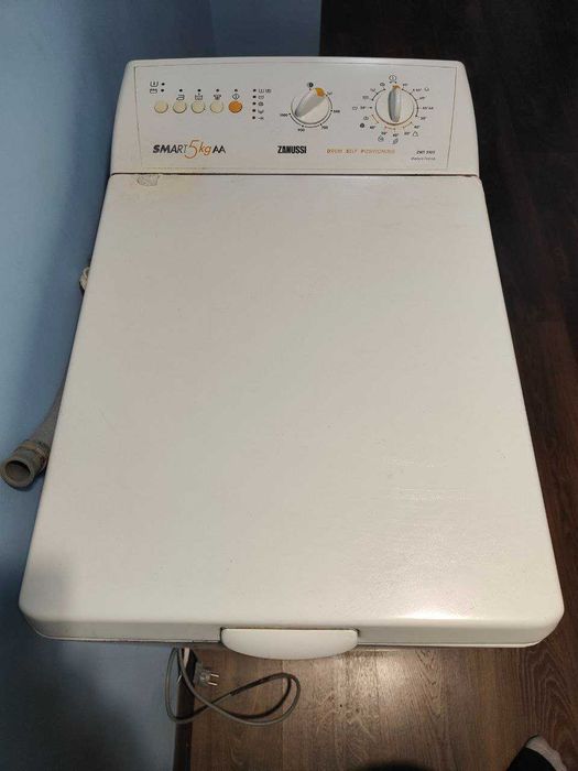 Пральна машинка бу zanussi zwt3105