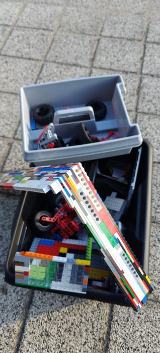 LEGO i Cobi klocki - różnego rodzaju i formatu. Całe pudło! Stan b.dob