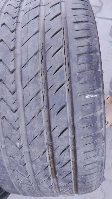 Шини Lexani LX-Twenty 255/30Z R20 92W XL Б/У  оригінал