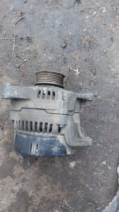 генератор Audi A6 C4 2.5 tdi робочий