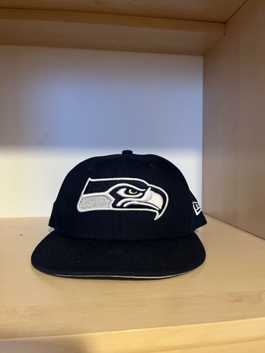 Nowa czapka Seattle Seahawks 54,9cm