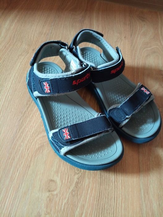 Босоніжки, босоножки для дівчаток та хлопчиків