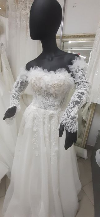 Прокат весільних суконь