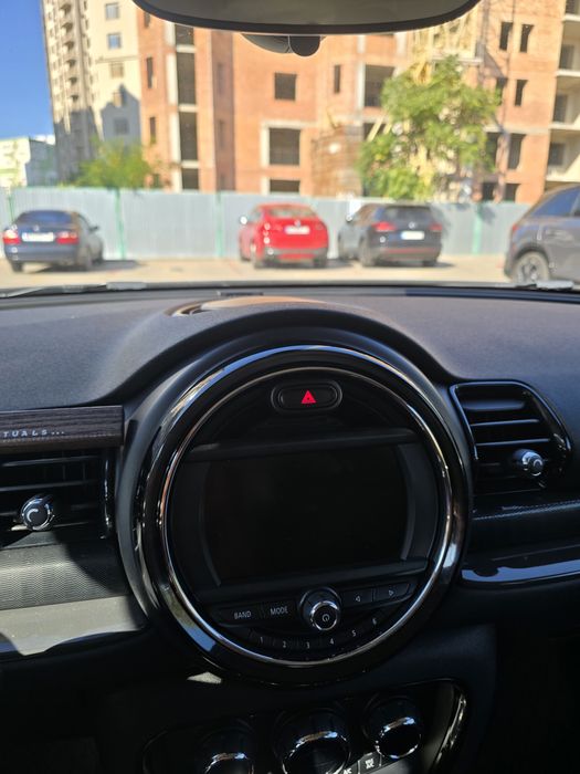 продам MINI clubman
