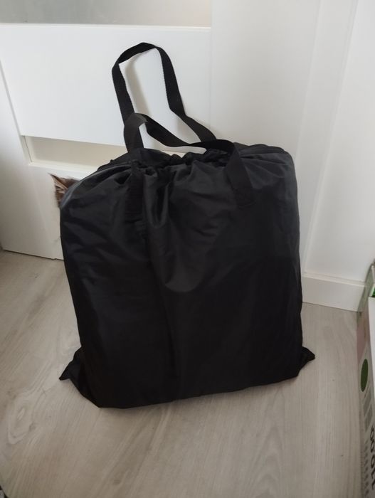 Materac dmuchany 150x200 cm z wbudowaną pompką akumulatową